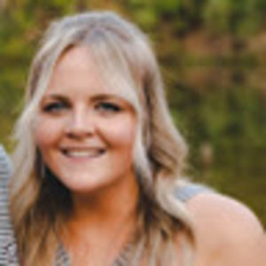 Meet your Posher, Caroline